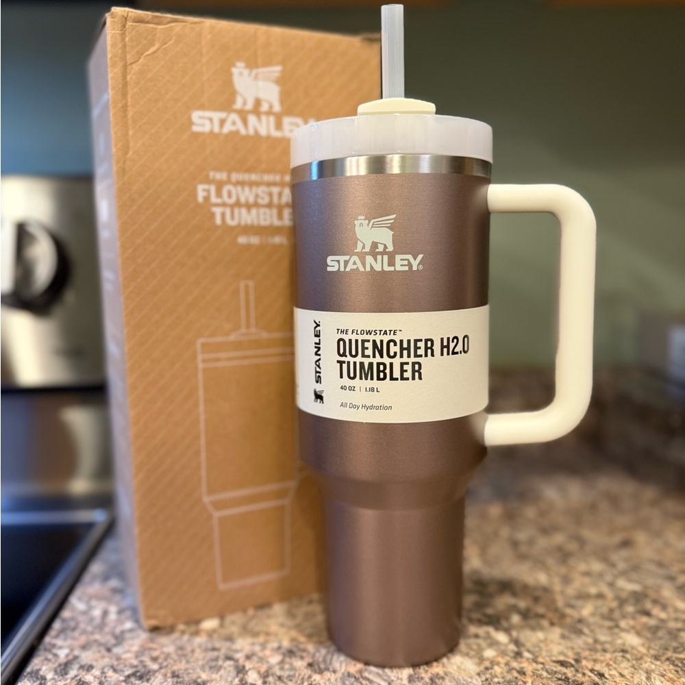 SOLD OUT COLOR! Stanley Quencher H2.0 Tumbler - Rose Quartz Glow 40oz